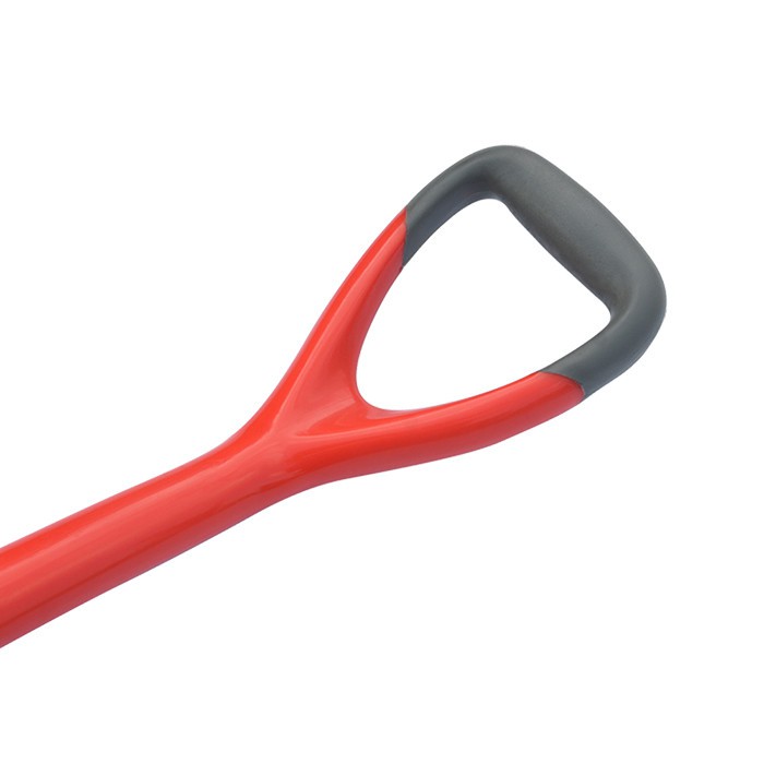 D grip spade