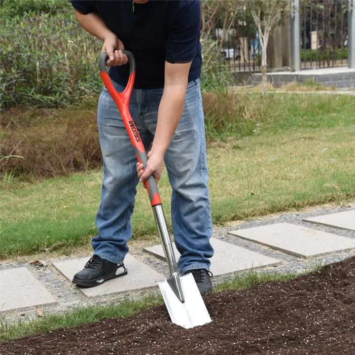 Nerūdijantis ir anglis: sodo įrankių pasirinkimas