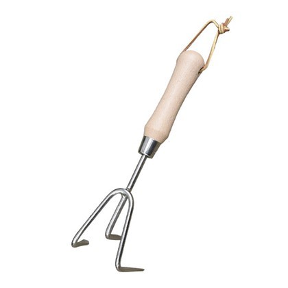 3 noragų kultivatorius su trumpa rankena